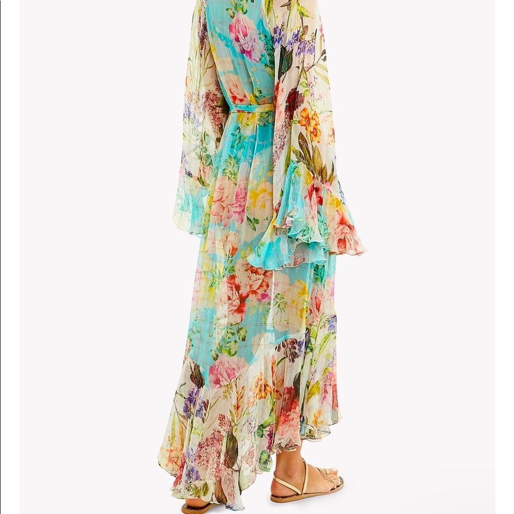 New! Rococo&Sand Sold Out Trinity Floral Cape Robe - Picture 3 of 9